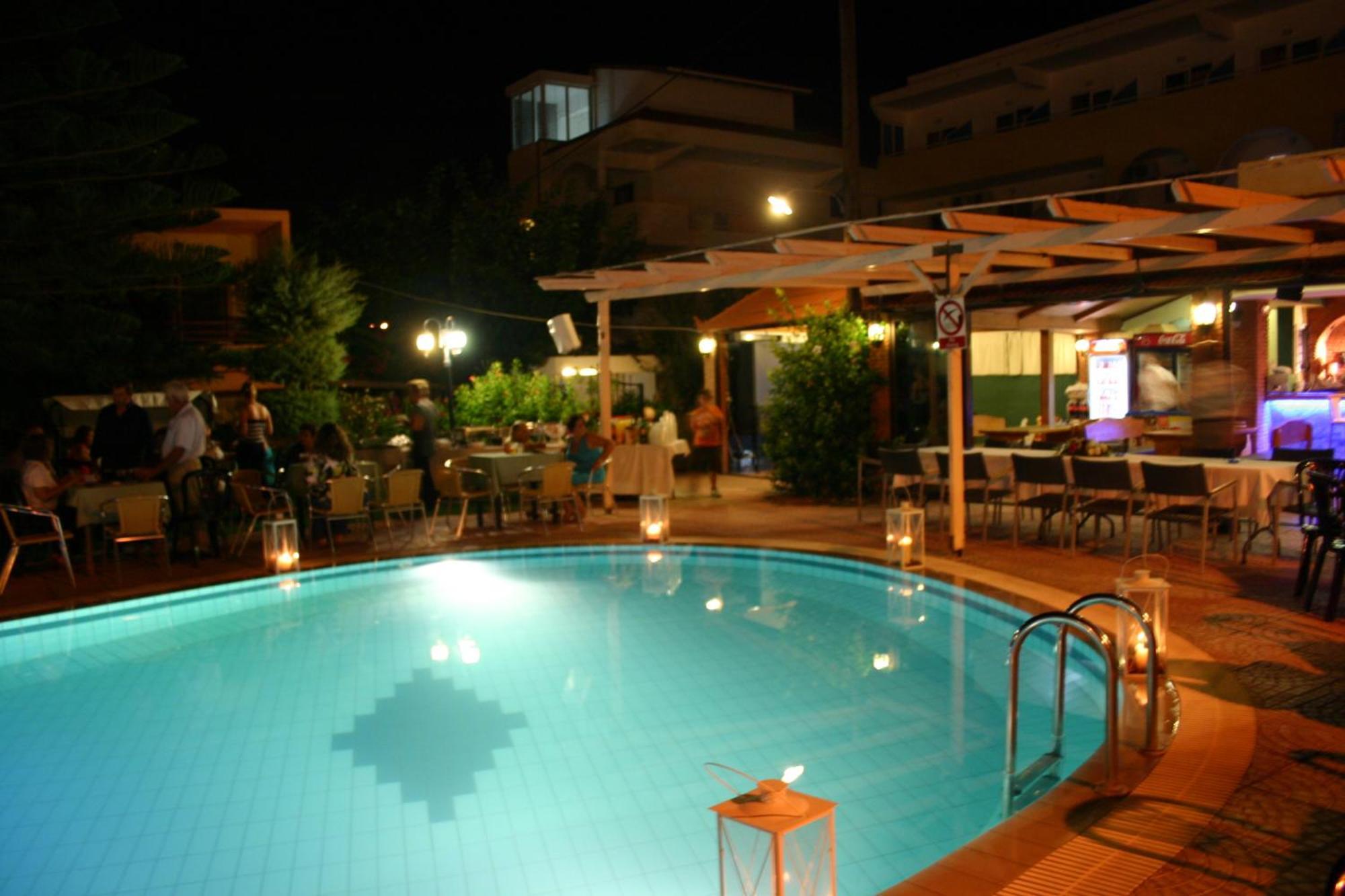 Lyristis Dinos Studios & Apartments Faliraki Ngoại thất bức ảnh