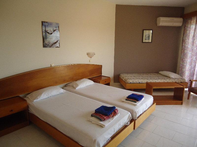Lyristis Dinos Studios & Apartments Faliraki Ngoại thất bức ảnh