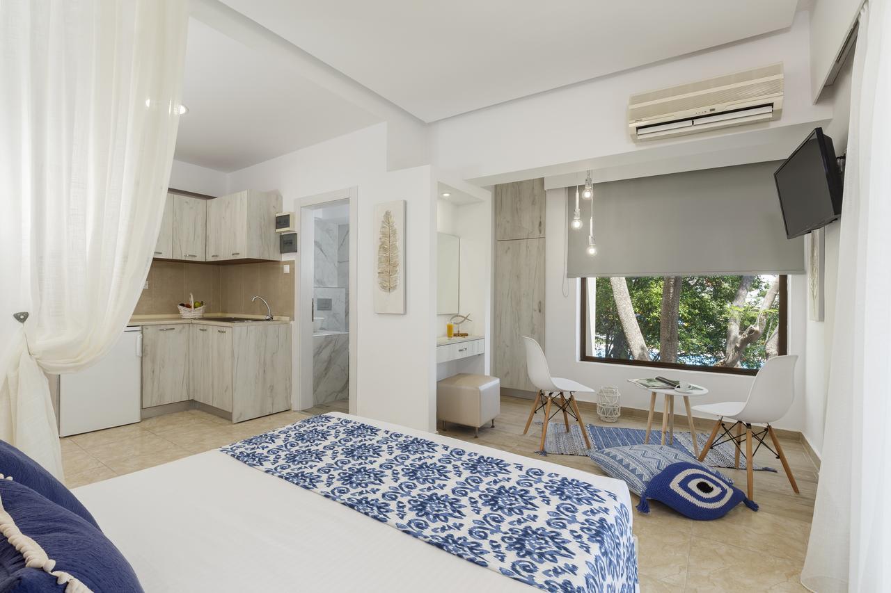 Lyristis Dinos Studios & Apartments Faliraki Ngoại thất bức ảnh