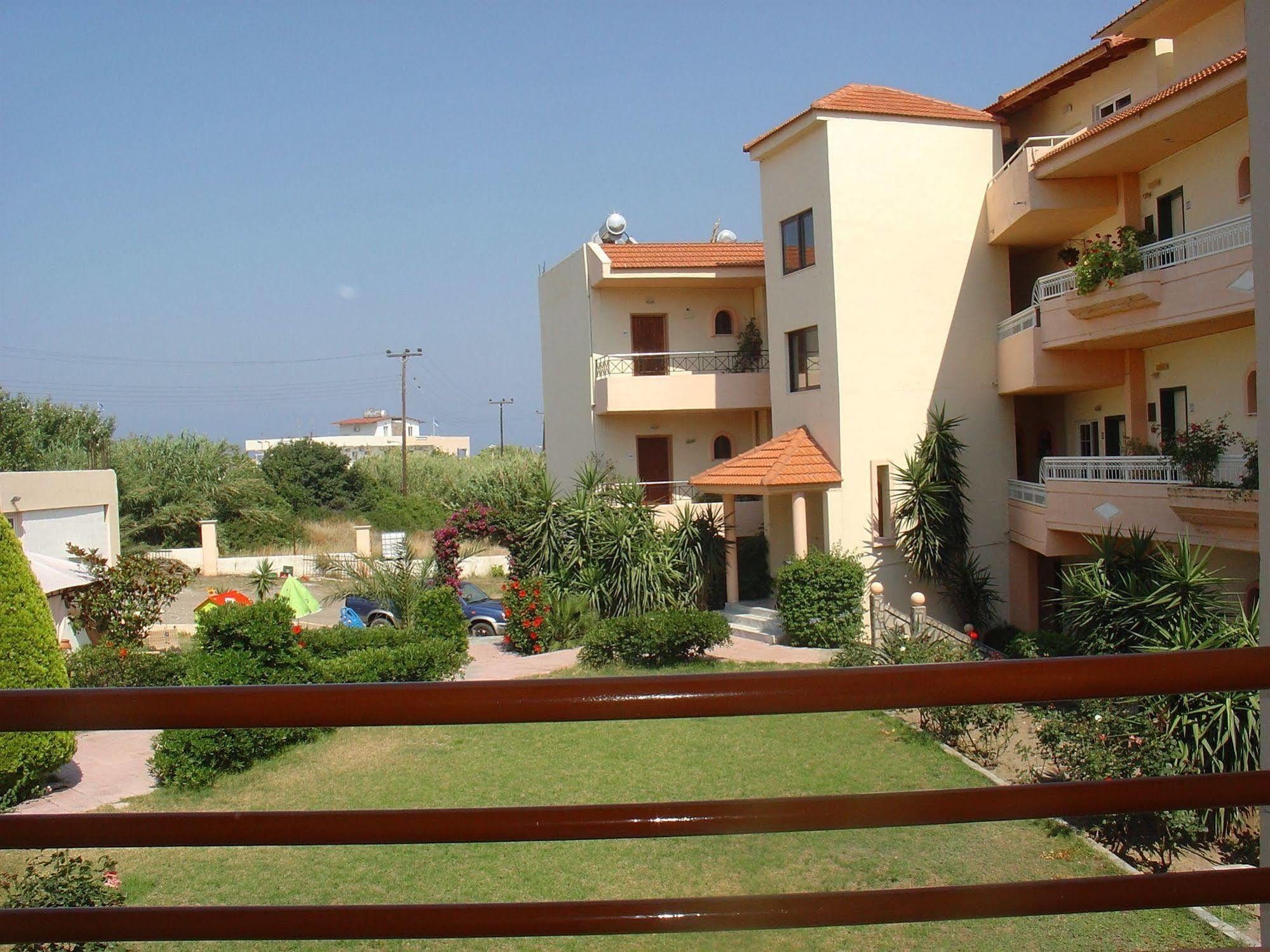 Lyristis Dinos Studios & Apartments Faliraki Ngoại thất bức ảnh
