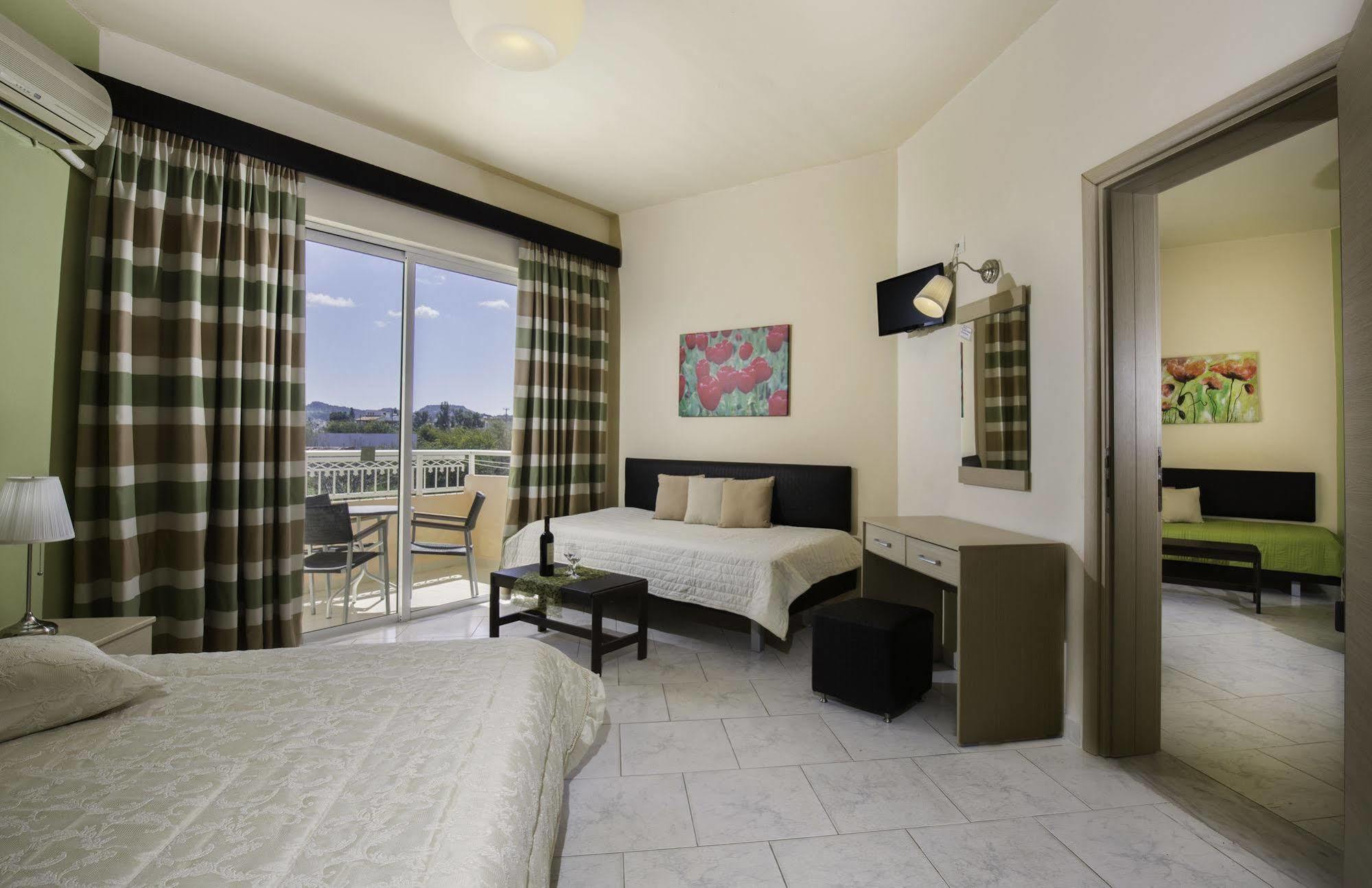 Lyristis Dinos Studios & Apartments Faliraki Ngoại thất bức ảnh